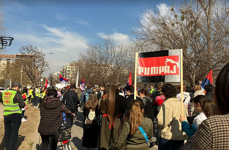  Blokaderi, pumpaj, ćacilend, plenumaši: Počelo glasanje za Reč godine