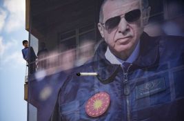 U Turskoj danas predsednički i parlamentarni izbori: Veliki test i izazov za Erdogana