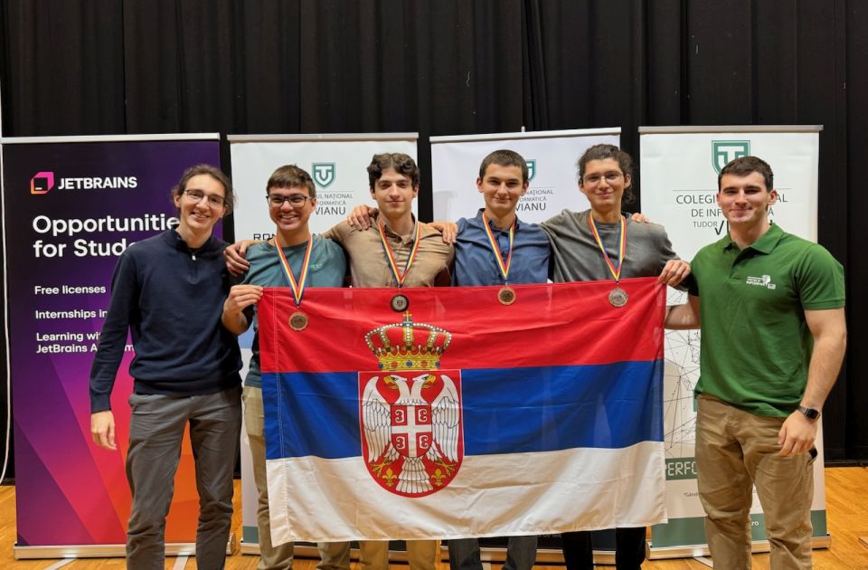 Srednjoškolci iz Srbije osvojili četiri medalje na informatičkoj olimpijadi u Rumuniji