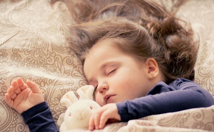 Koliko sna treba deci u zavisnosti od uzrasta 