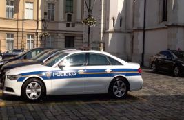 Muškarac u Zagrebu sekirom ubio dete i povredio suprugu