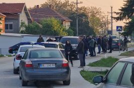 Pucnjava kod Mladenovca: Osam ubijenih, 13 ranjenih, za napadačem se satima traga