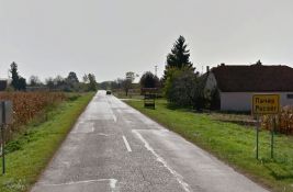 U Pačiru postavljene dvojezične table sa nazivima ulica - sa gramatičkim i pravopisnim greškama