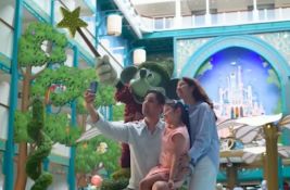 VIDEO: Najveći Diznijev kruzer kreće na svoje prvo putovanje