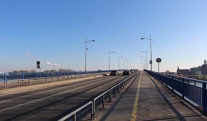 FOTO: Varadinski most i posle 18 godina bez upotrebne dozvole i antikorozivne zaštite