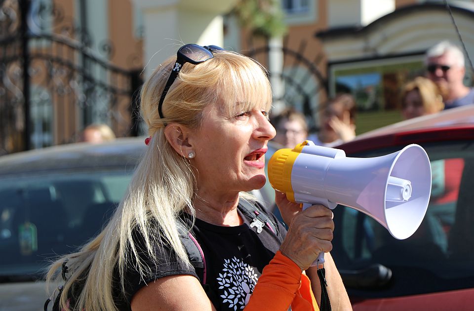 Vlasnici Galensa vs. novosadski aktivisti: Sudski sistem "na nogama" zbog male štete