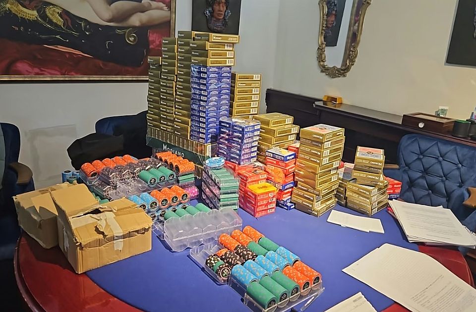 FOTO: Otkrivena nelegalna kockarnica u hotelu u Beogradu