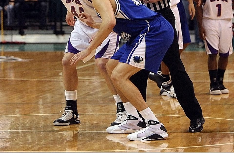 VIDEO: Fizičari objasnili zašto patike škripe na parketu - i pomogli da se odsvira pesma iz "Ratova zvezda"