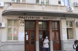 Država ne uplaćuje novac Filozofskom fakultetu u Nišu, zaposleni skoro mesec dana bez plata