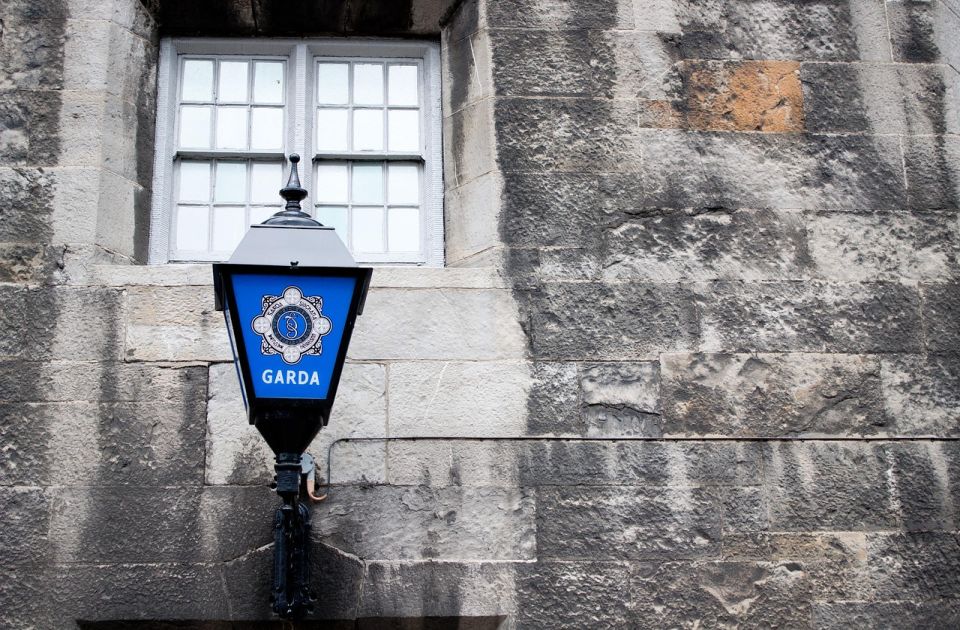 Irska policija: Mladi voze u suprotnom smeru zbog 