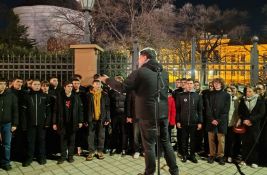 FOTO, VIDEO Svetosavska akademija ispred Jovine gimnazije