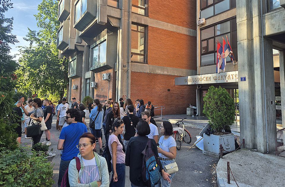 Nezavisni sindikat Filozofskog fakulteta najavljuje proteste ove i svake naredne srede