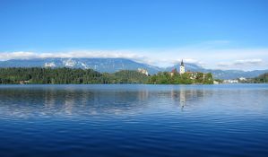 Slovenija uvodi restrikcije za putnike i iz Hrvatske, Francuske i Češke 