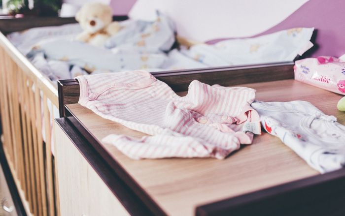 Uvoznici i distributeri bebi opreme ne mare za istrage i kazne, cene i dalje previsoke