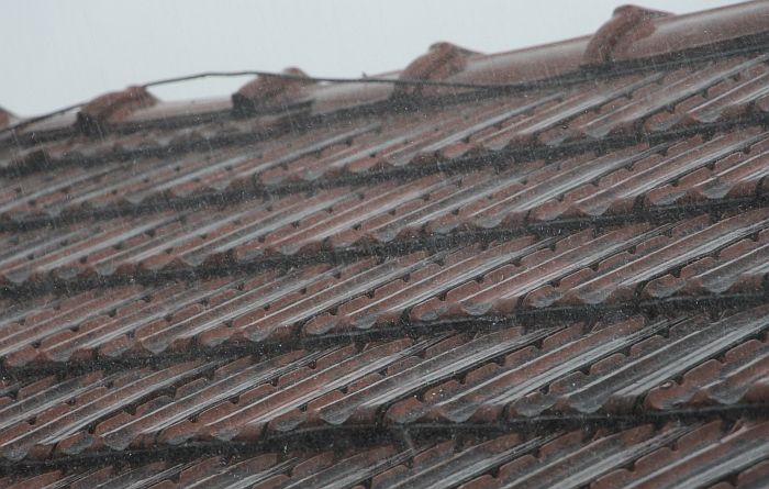 Sutra tmurno i kišovito Sutra tmurno i kišovito