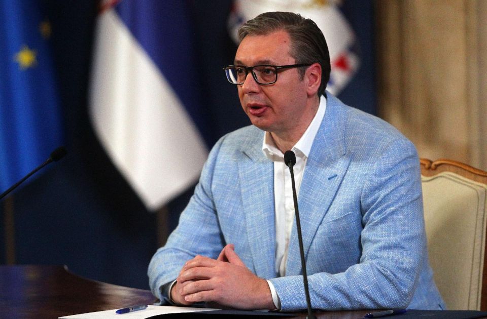 Vučić: Srbija ni kriva ni dužna pritisnuta, potrebno ulagati i preko mere u zaštitu suvereniteta 