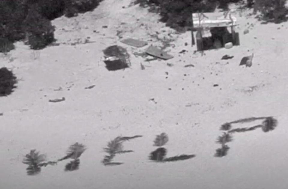 VIDEO: Tri muškarca spasena sa ostrva u Pacifiku zahvaljujući natpisu "Upomoć" na plaži 