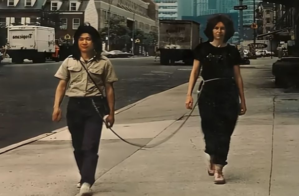 VIDEO: Muškarac i žena godinu dana bili vezani konopcem jedno za drugo, ali nisu smeli da se dodiruju