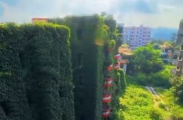 VIDEO: Priroda progutala ogroman stambeni kompleks u Kini 