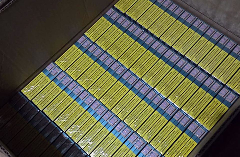 Novosadska policija zaplenila 50.000 paklica cigareta i 237 kilograma duvana