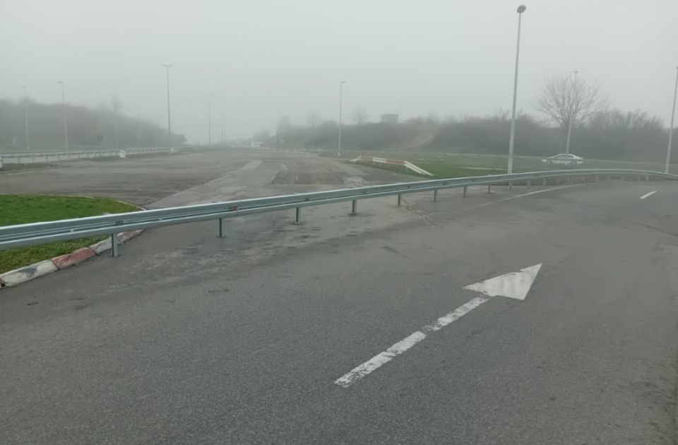 Postavljena ograda na delu Mišeluka gde su se održavale trke: Zbog opasnosti i žalbi građana na buku