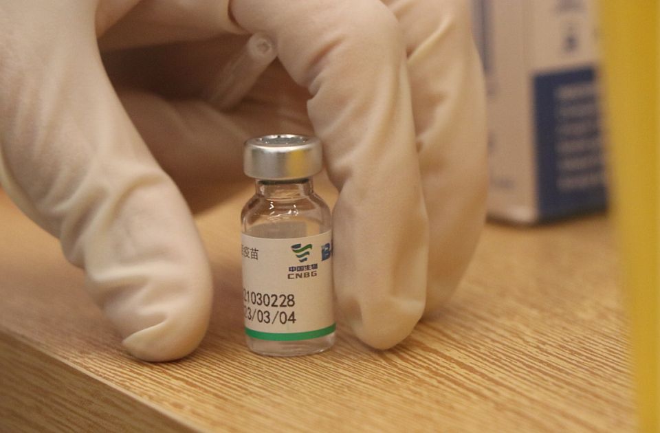 Devedeset odsto vakcinisanih Sinofarmom mlađih od 65 godina ima antitela