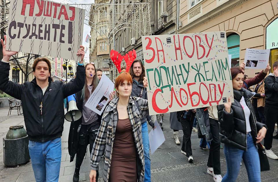 VIDEO: Studenti pričaju sa građanima o izborima, najavili celodnevnu blokadu u Beogradu