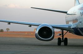 Zakasnio na let, pa dojavio da je u avionu postavljena bomba
