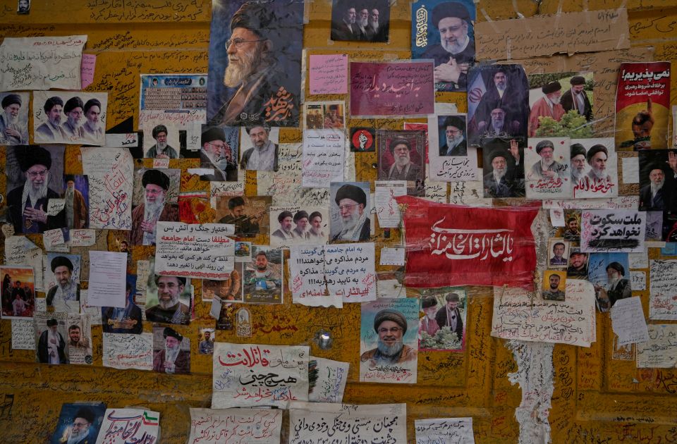 SAD nastavile napade na Iran 