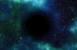 Naučnici prvi put videli svetlost sa druge strane crne rupe