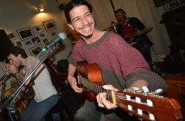 FOTO, VIDEO: De Limanos i The Bad Week koncertom u Radio kafeu za kulturu sećanja u nastajanju