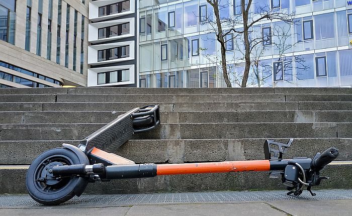 Policija u Norveškoj zaplenila električni trotinet triput brži od ograničenja