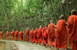 Svi monasi budističkog hrama bili pozitivni na drogu