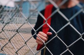 Krivične prijave protiv petorice maloletnika u Novom Pazaru: Pretučeni dečak zadobio povrede vilice