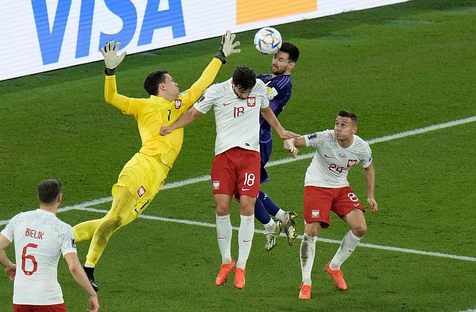 Drama do poslednje sekunde: Poljska se provukla i uz Argentinu ide dalje, odlučio gol razlike