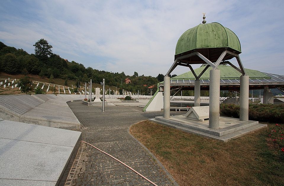 O rezoluciji o genocidu u Srebrenici prvo na zatvorenom sastanku u UN 17. aprila 