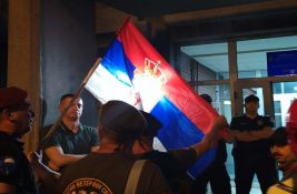 Skup ispred suda ujutru: Podrška Novosađaninu uhapšenom zbog navodnog napada na ekipu Informera 