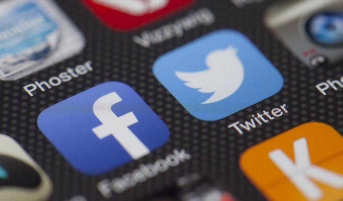 Društvene mreže glavni izvor vesti za trećinu građana Srbije