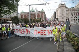 Studenti i građani krenuli u protestnu šetnju u Beogradu, iz Pionirskog parka čuje se glasna muzika