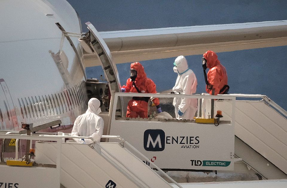 Putnici s kruzera pogođenog hantavirusom evakuisani i smešteni u karantin