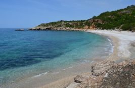 Zbog klimatskih promena: Bakterija koja izjeda meso mogla bi da se proširi evropskim plažama