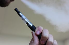 U Moskvi otvorena prva škola za odvikavanje od pušenja uključujući i vejping