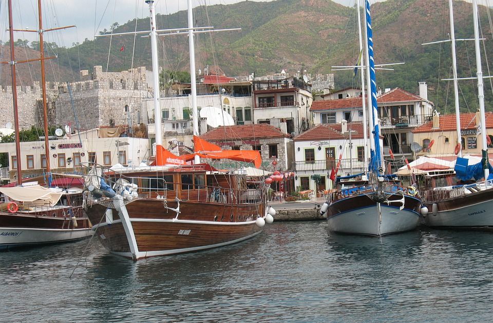 Šumski požar kod Marmarisa u Turskoj, zahvatio i hotel