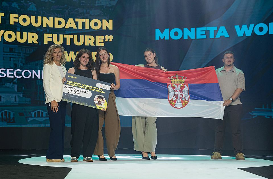 Novosadska učenička kompanija osvojila sedam nagrada za preduzetništvo na festivalu u Letoniji