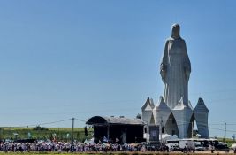 Najviša statua Device Marije u Evropi postavljena u jednom poljskom selu 