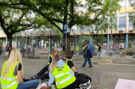 FOTO, VIDEO Sud u Novom Sadu potpuno blokiran: Zaposleni napustili zgradu