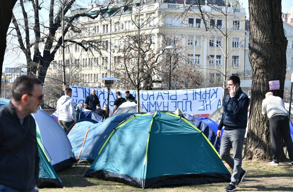 Studenti koji žele da uče najavili štrajk glađu