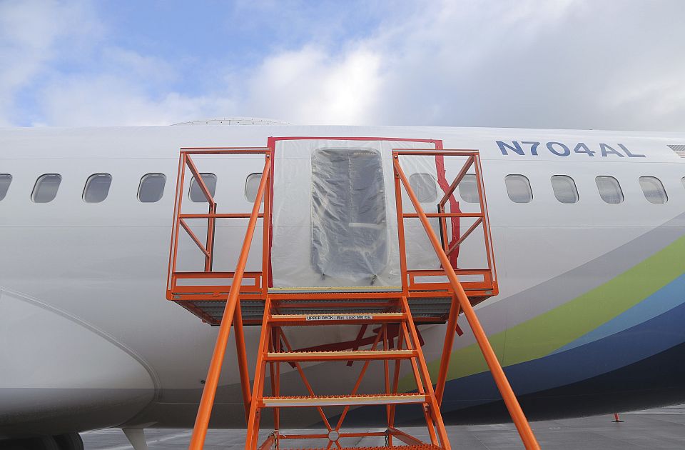 Nakon masovnog prizemljenja Boinga 737: Otkriveni problemi sa vratima i na drugim letelicama