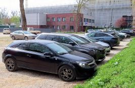 Otvoren privremeni parking kod policijske stanice u Radničkoj: 60 mesta u plavoj zoni