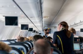 Hrana koju bi trebalo da izbegavate dok letite avionom